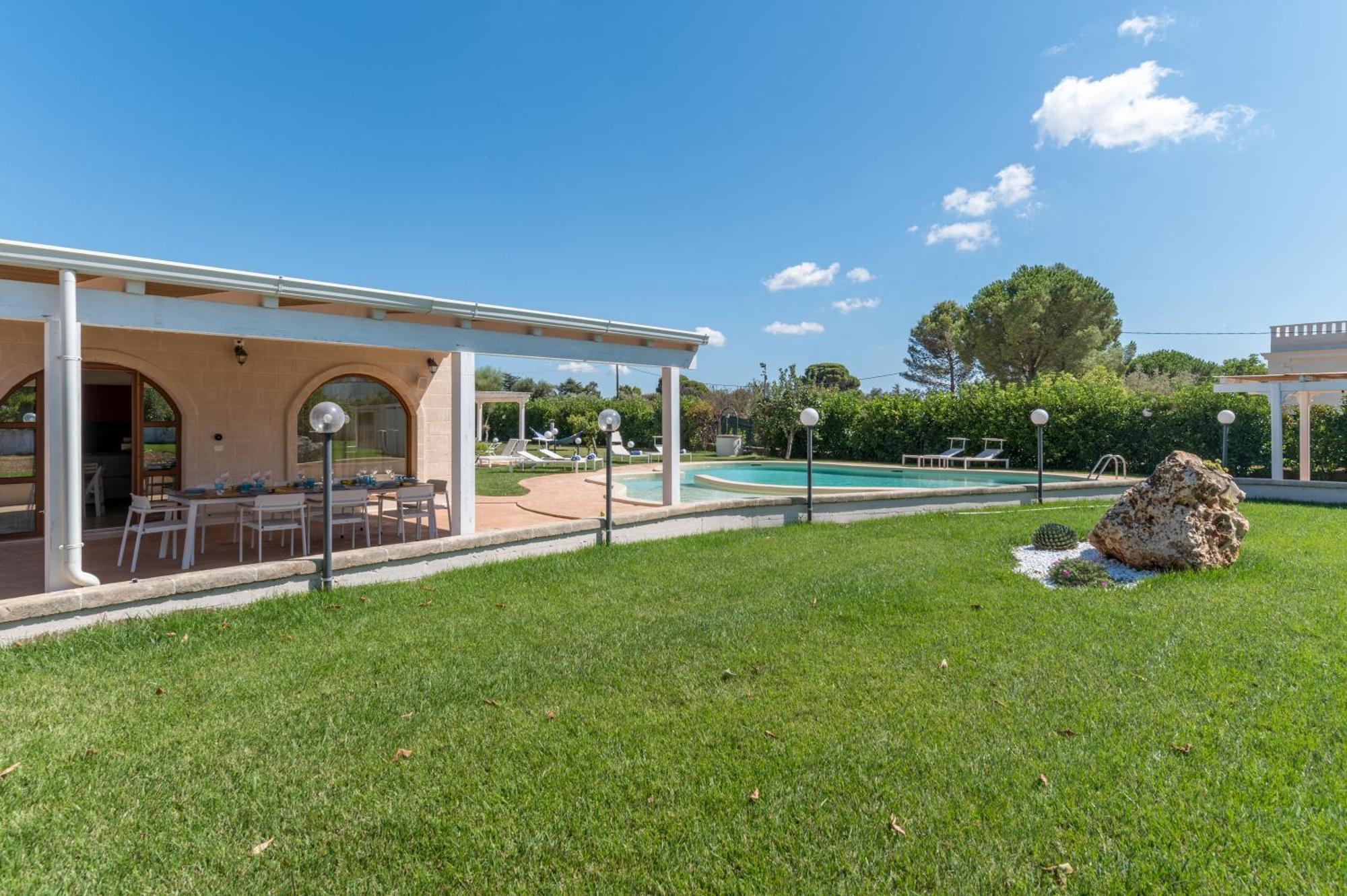 Hasamami Eco Trullo, Ostuni Luxury Suite Exterior photo